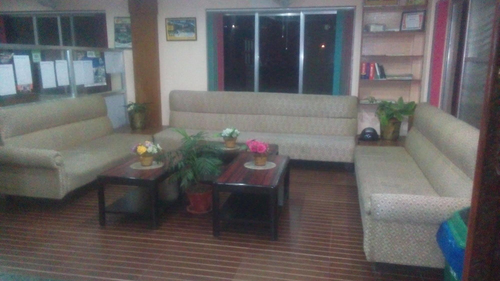 Hotel Center Lake Pokhara Exterior foto